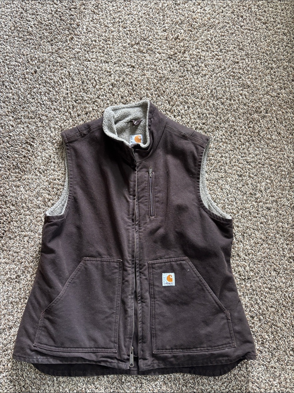Carhartt Dark Brown Sleeveless Light Brown Fleece Lined Women’s Cut Canvas Vest.